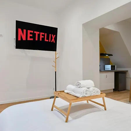 Daire Ng Suitehome - / Calais - Balneo *