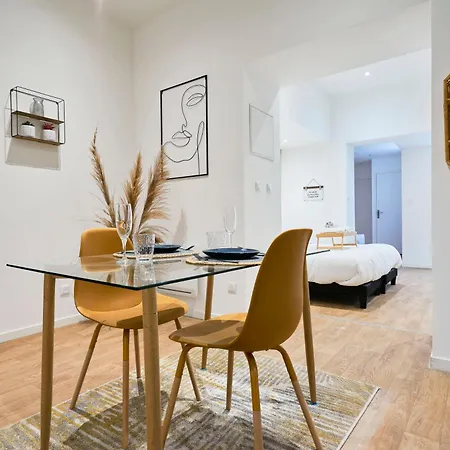 Daire Ng Suitehome - / Calais - Balneo